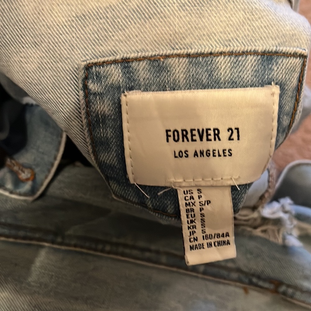 Jean jacket - Picture 3 of 3